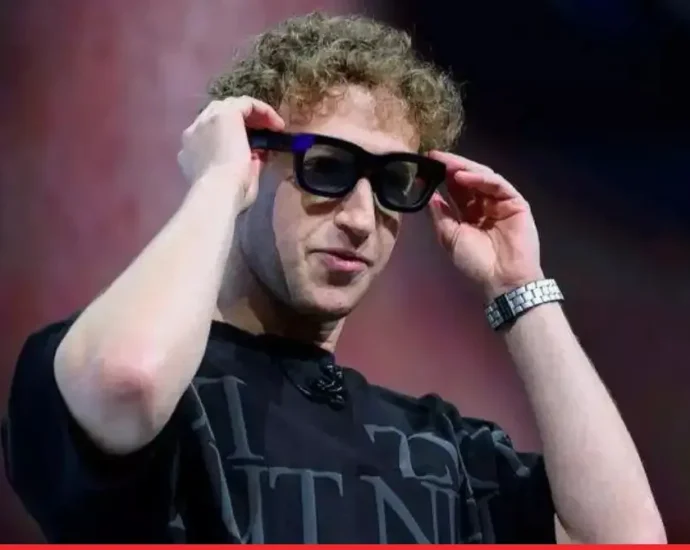 Meta Ray Ban Smart Glasses New Version With Full Display Announced